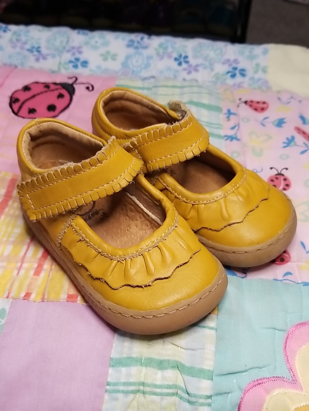 Livie & Luca Size 5 Mustard Ruche Soft Leather Originals Made in Mexico
